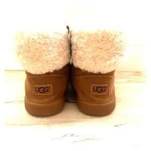 Ugg toddler boots